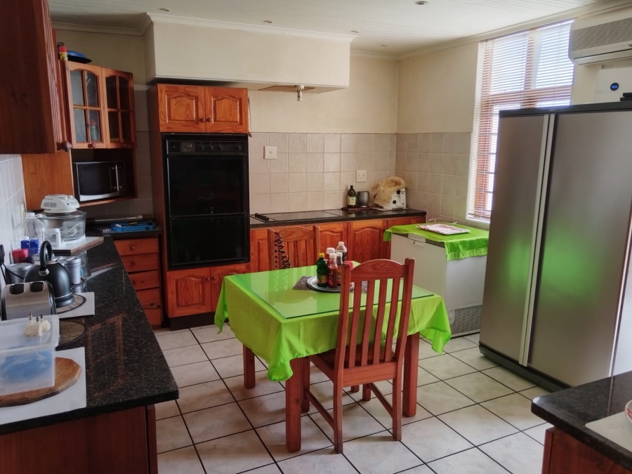 3 Bedroom Property for Sale in Swartkops Eastern Cape